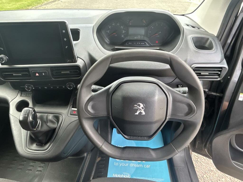 Peugeot Partner 1.5 Bluehdi 650 Professional Standard Panel Van White #26