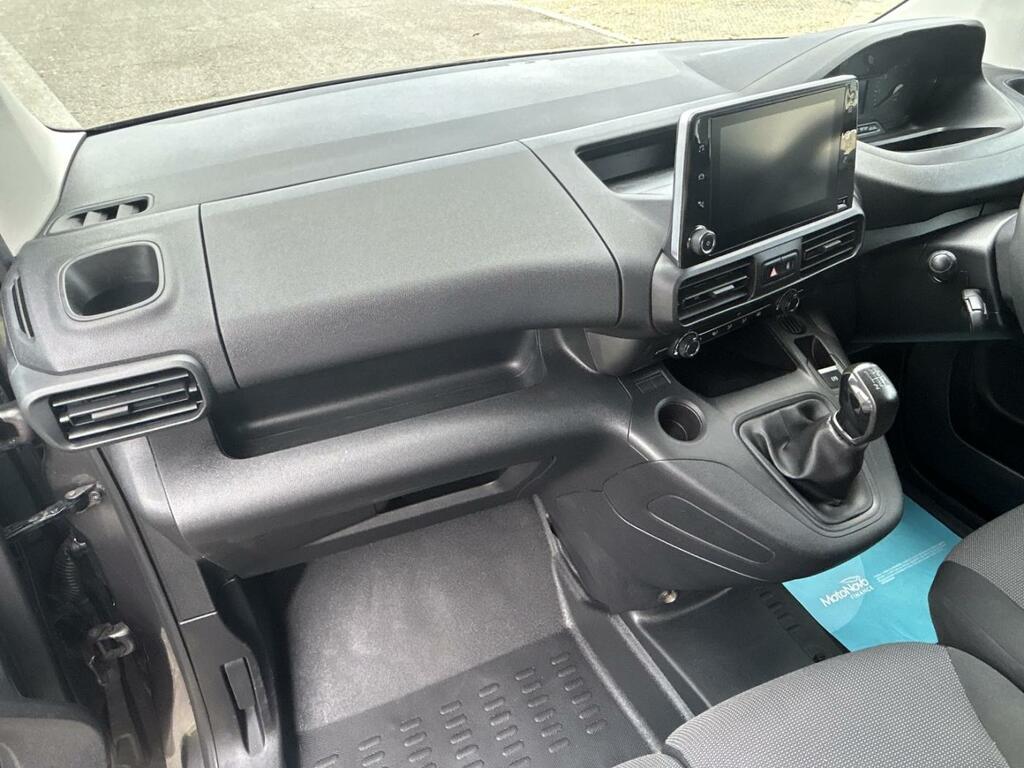 Peugeot Partner 1.5 Bluehdi 650 Professional Standard Panel Van White #30