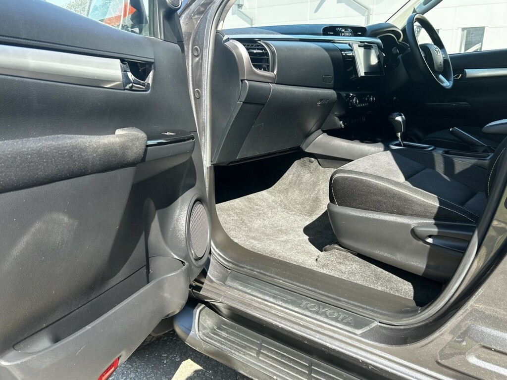 Toyota HILUX D 4d Black #30
