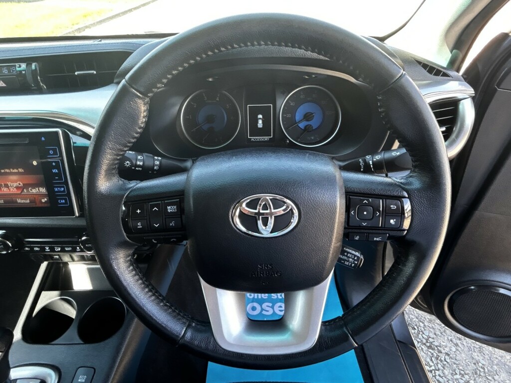 Toyota HILUX D 4d Black #24