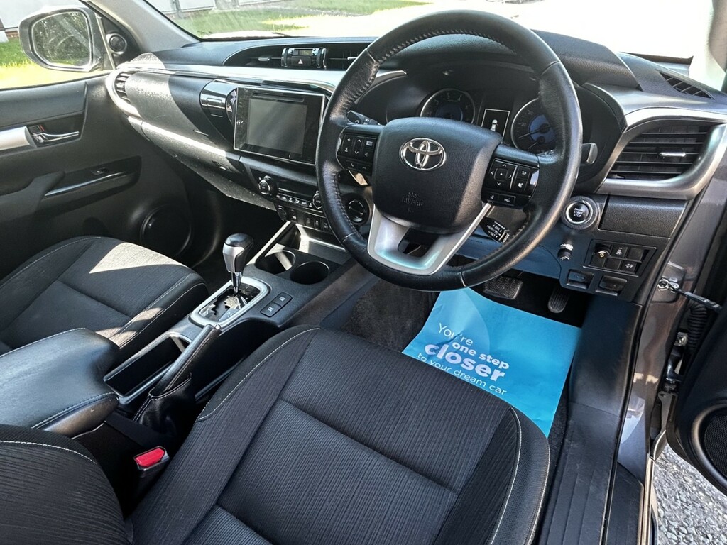 Toyota HILUX D 4d Black #16