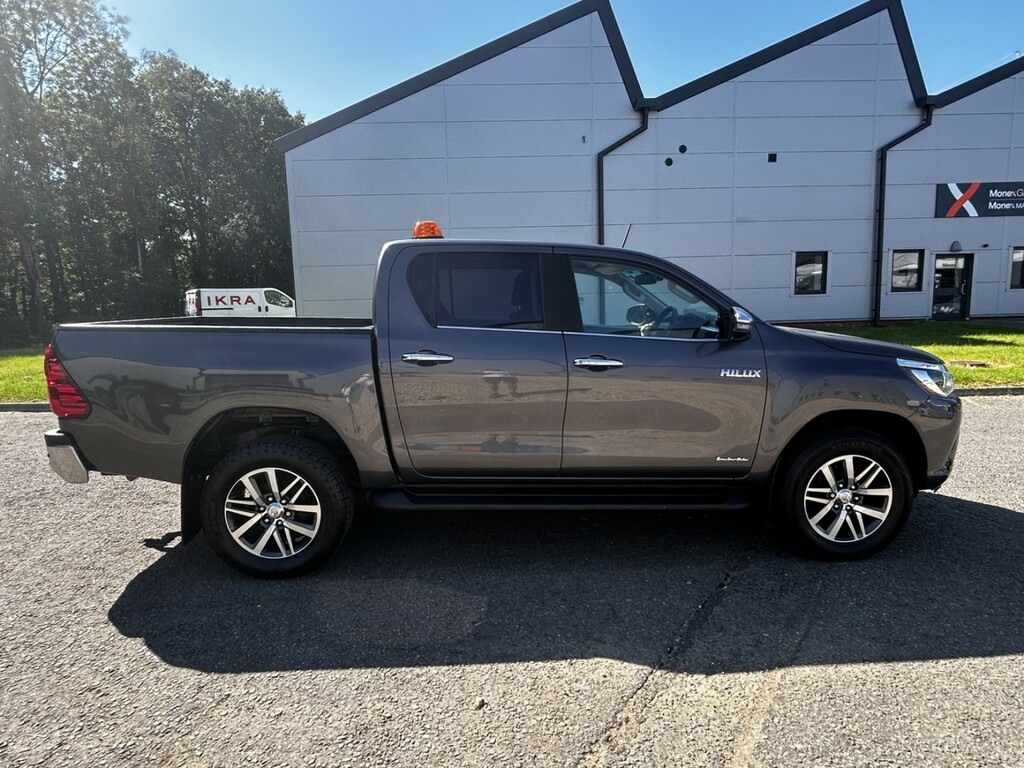 Toyota HILUX 2.4 D-4d Invincible Grey #3