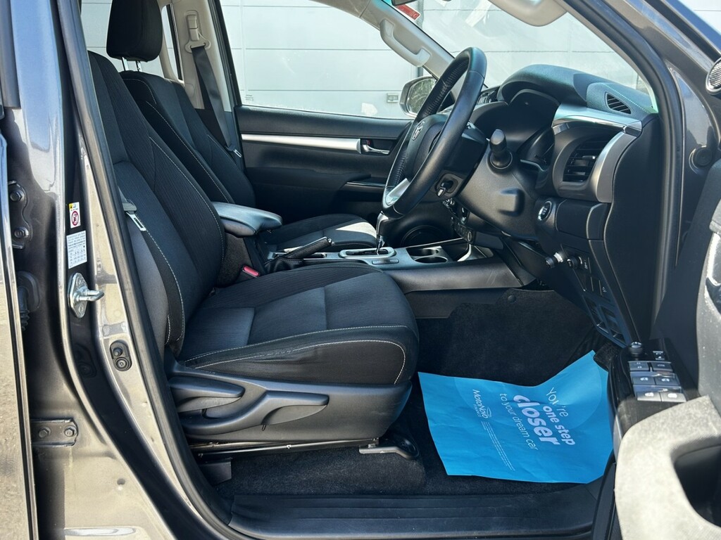 Toyota HILUX D 4d Black #15