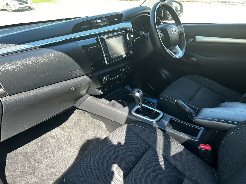Toyota HILUX D 4d Black #31