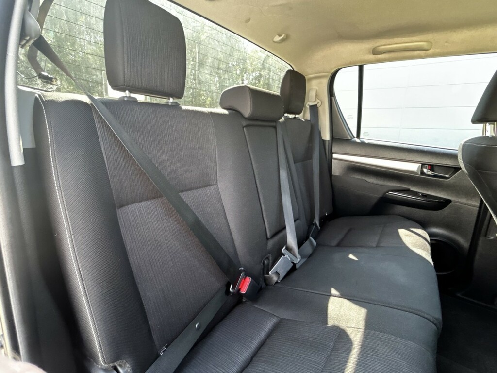 Toyota HILUX D 4d Black #36