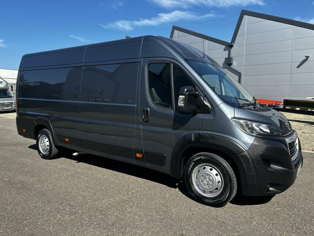 Peugeot Boxer 2.2 Bluehdi 435 Professional L4 Grey #2