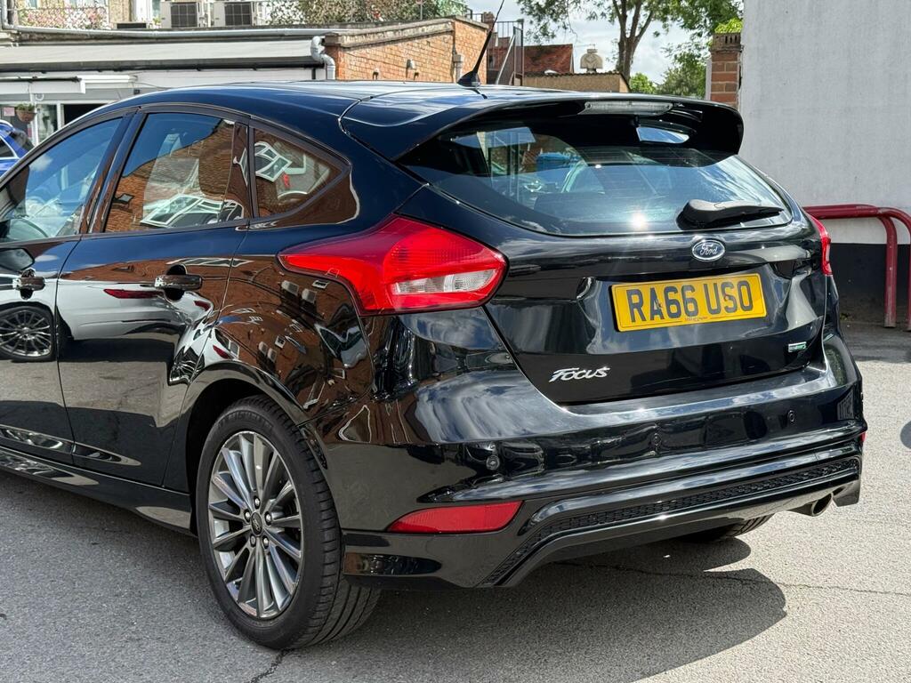 Ford Focus 1.5T Ecoboost St-line Euro 6 Ss Black #4