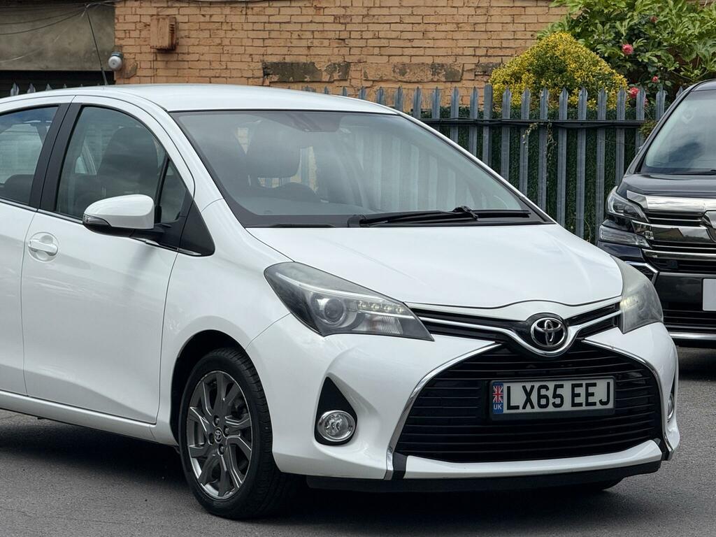 Toyota Yaris 1.33 Dual Vvt-i Icon Hatchback Multidri LX65EEJ White #2