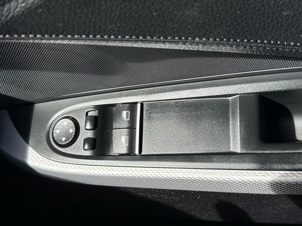 BMW 6 Series 640D Se Red #46