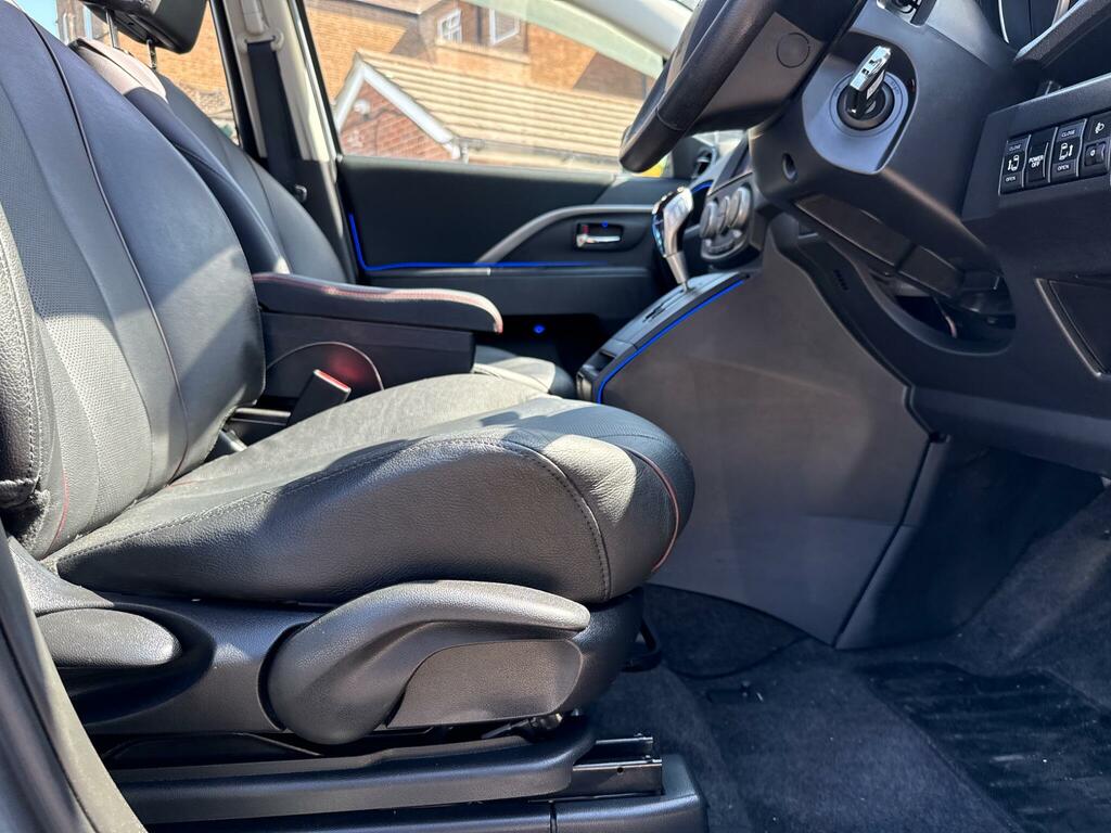 Mazda 5 Mpv White #43