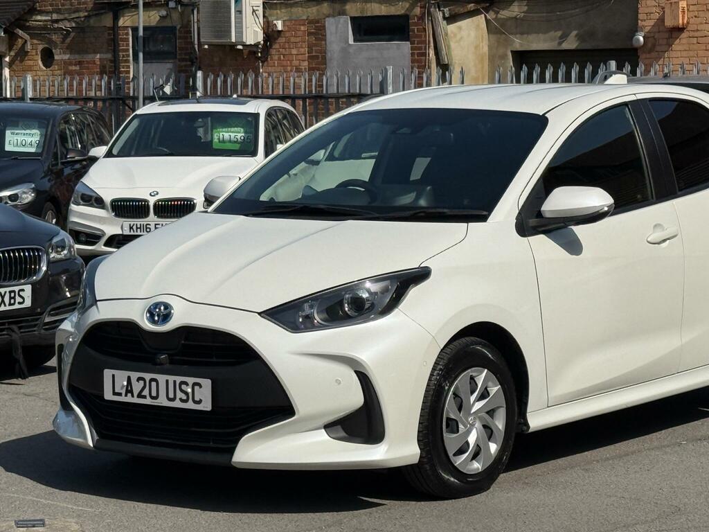 Toyota Yaris 1.5 Vvt-h Icon Hatchback Hybrid E-cvt E LA20USC White #4