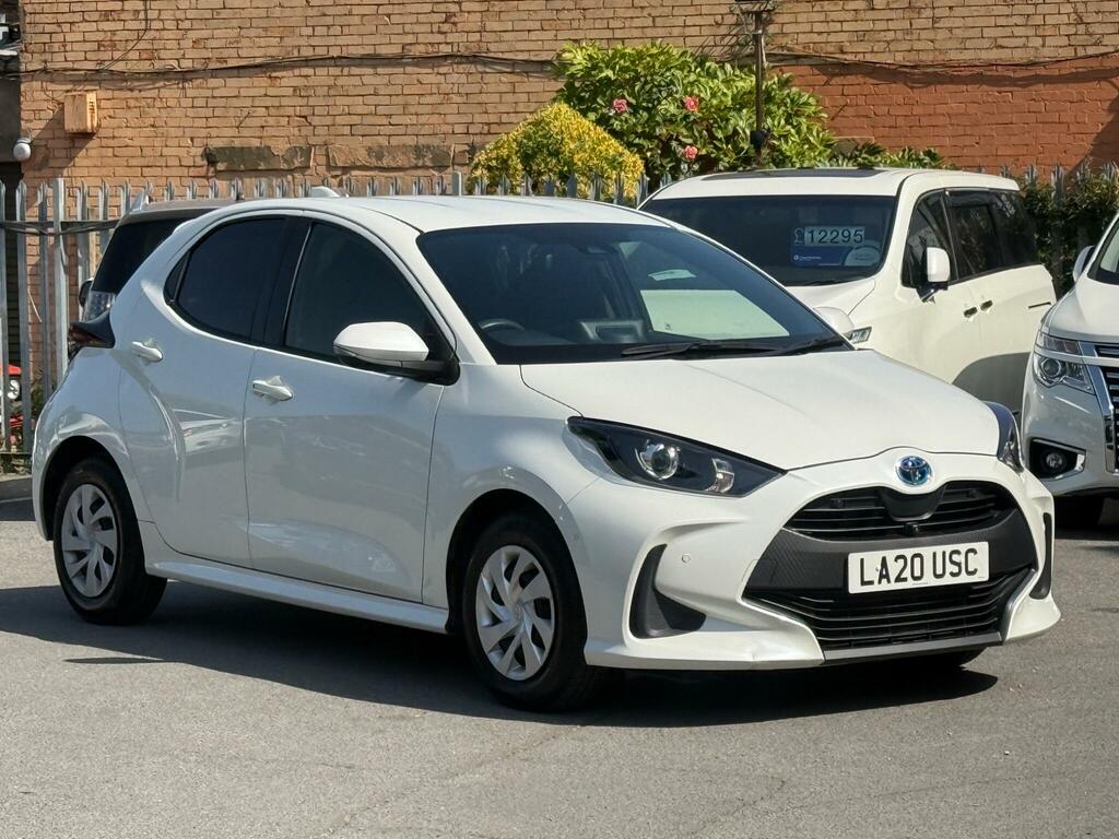 Toyota Yaris 1.5 Vvt-h Icon Hatchback Hybrid E-cvt E White