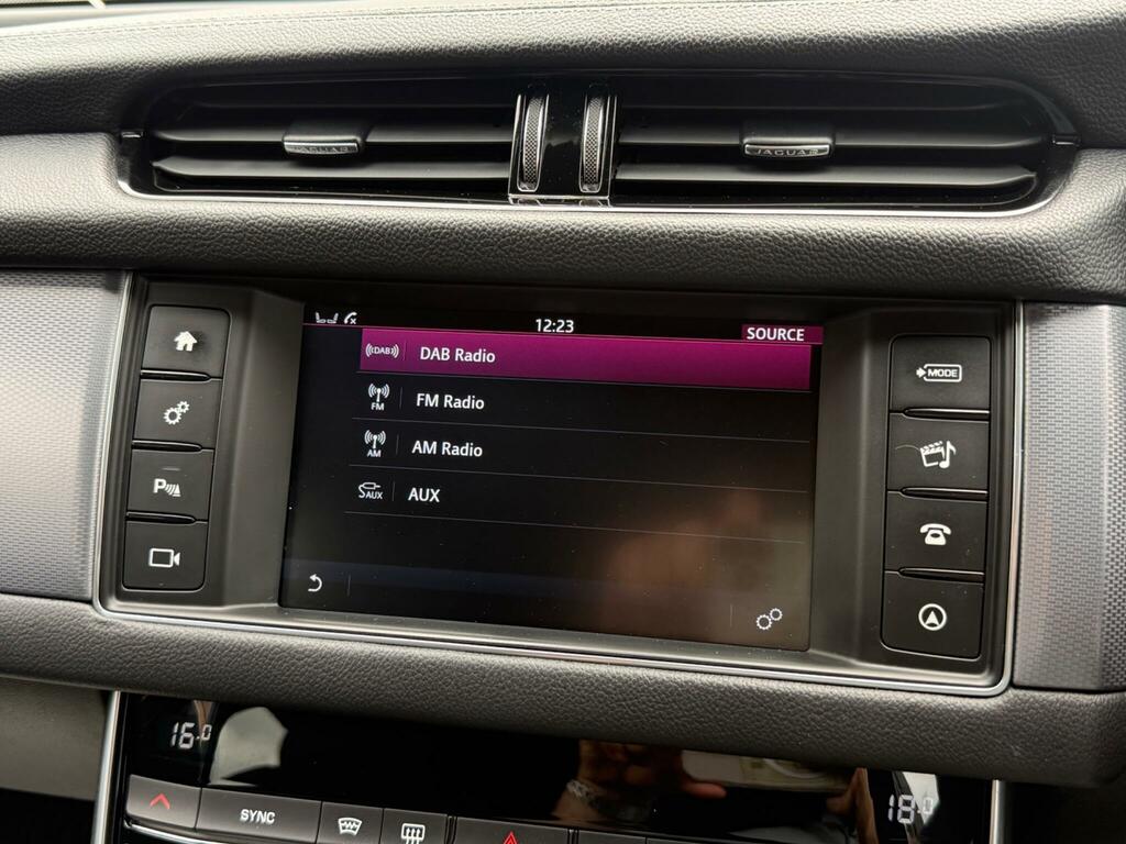Jaguar XF Saloon Grey #37