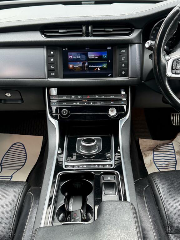 Jaguar XF Saloon Grey #43