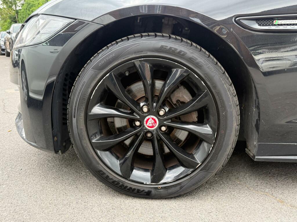 Jaguar XF Saloon Grey #31