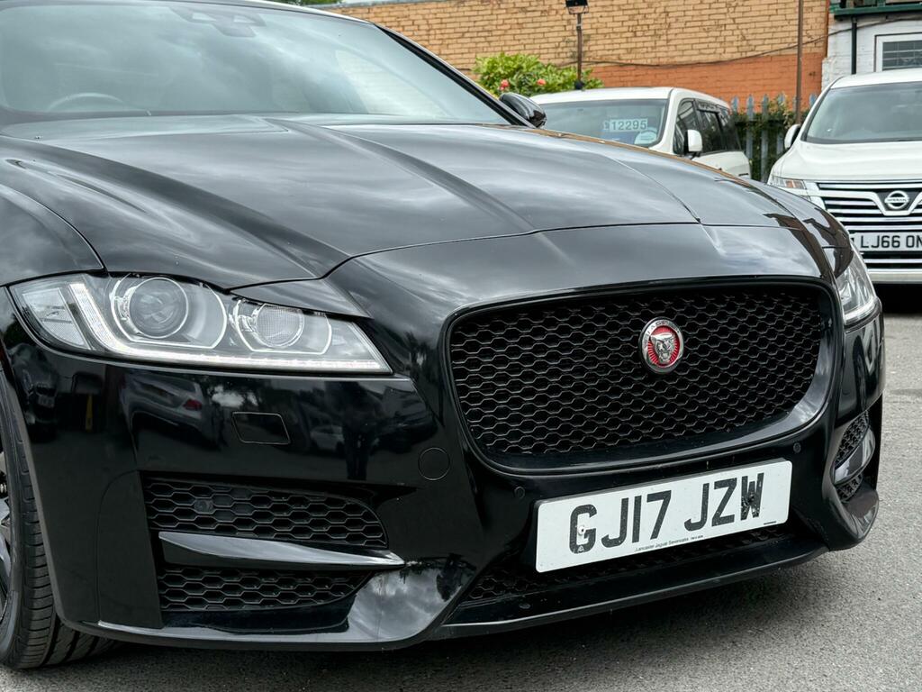 Jaguar XF Saloon Grey #51