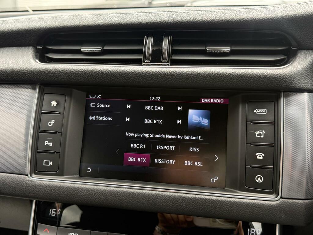 Jaguar XF Saloon Grey #41