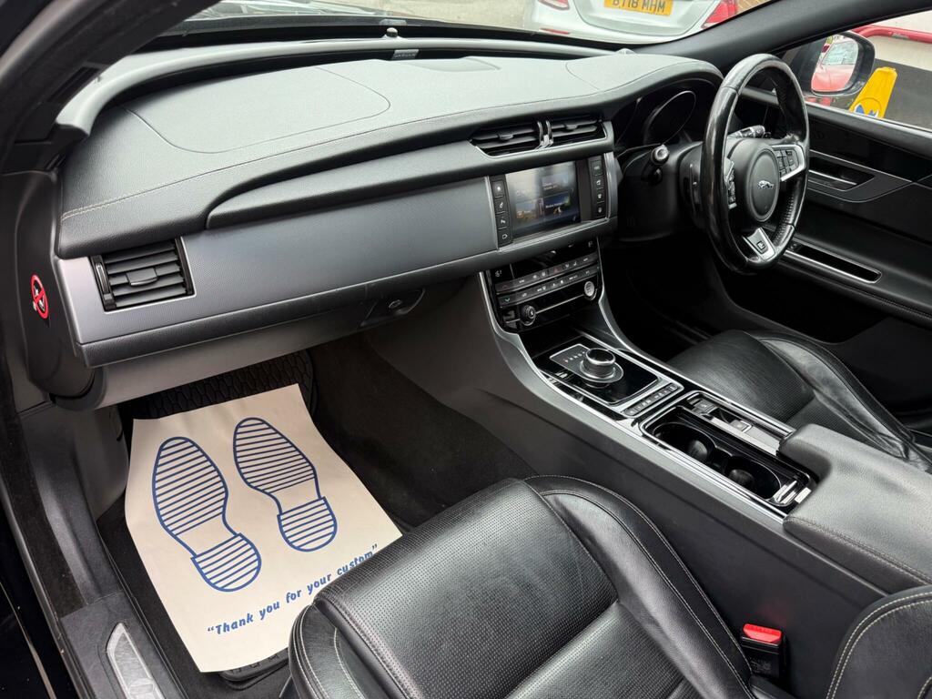 Jaguar XF Saloon Grey #18