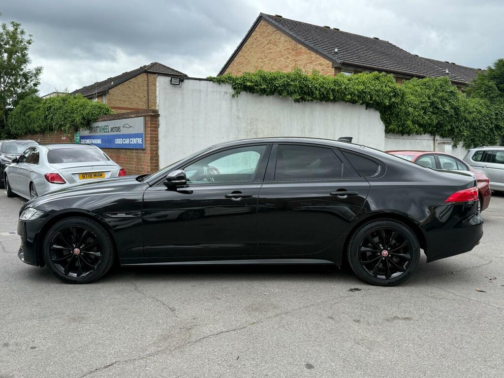 Jaguar XF Saloon Grey #8