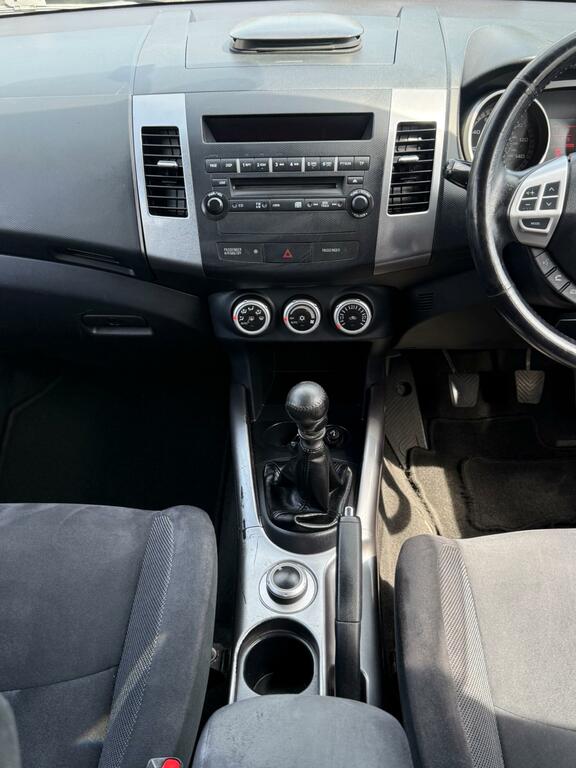 Mitsubishi Outlander 2.0 Di-dc Warrior 4Wd Euro 4 Black #16