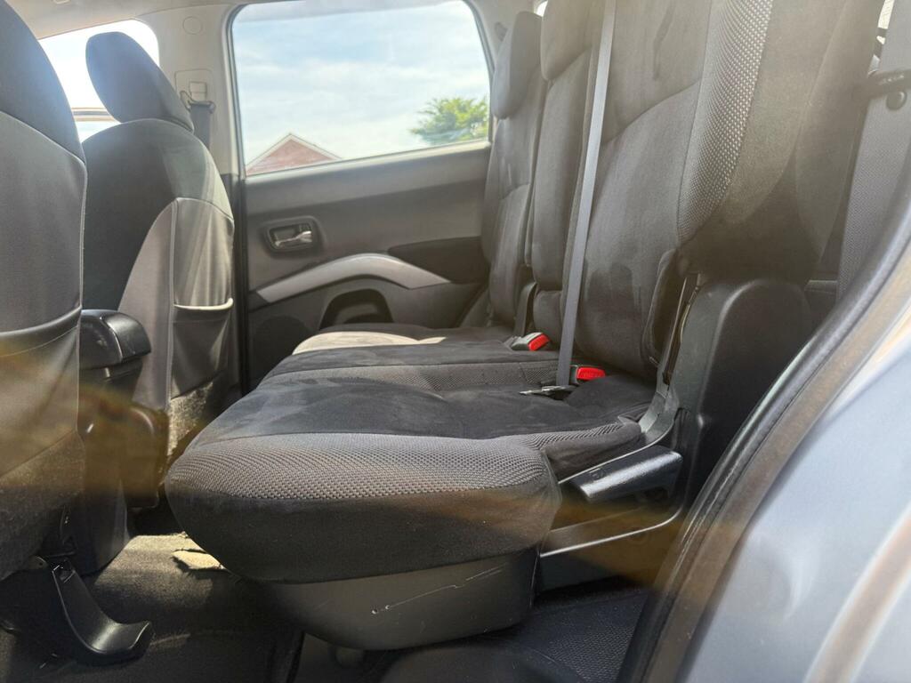 Mitsubishi Outlander 2.0 Di-dc Warrior 4Wd Euro 4 Black #27