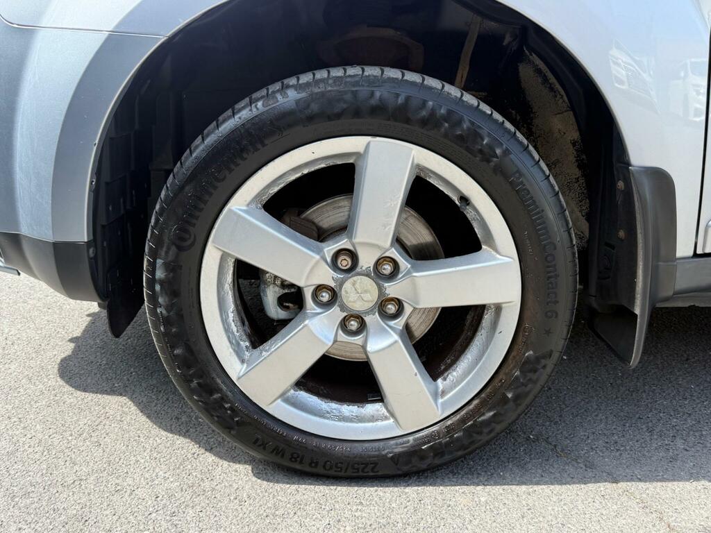 Mitsubishi Outlander 2.0 Di-dc Warrior 4Wd Euro 4 Black #32