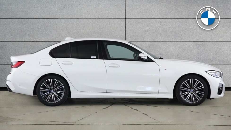 BMW 3 Series 320I M Sport Saloon YB70VCJ White #3