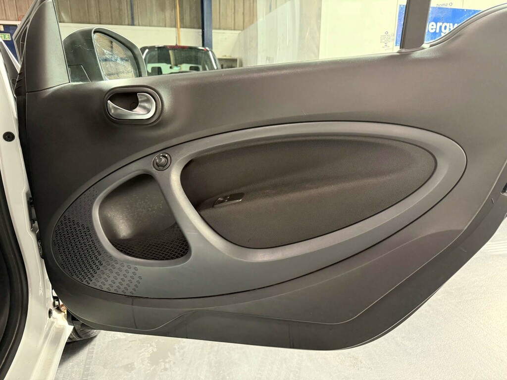 Smart Fortwo 60Kw Eq Pulse Premium 17Kwh 22Kwch Black #32
