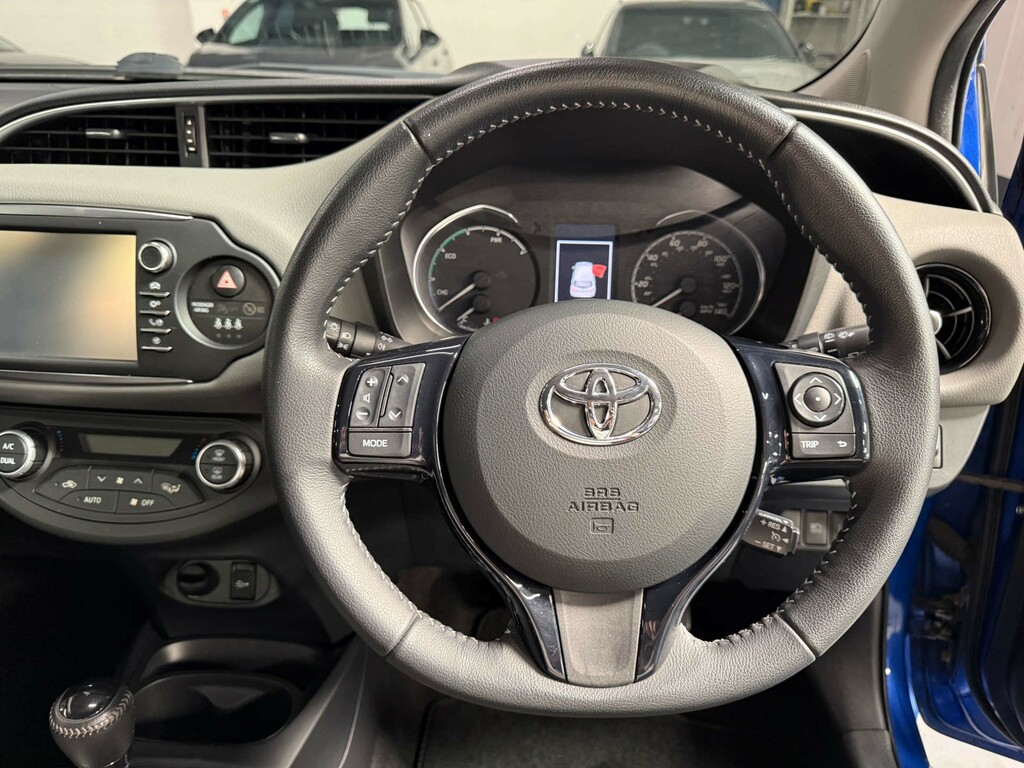 Toyota Yaris Icon Tech Hybrid Vvt-i Cvt NK18LDU #4