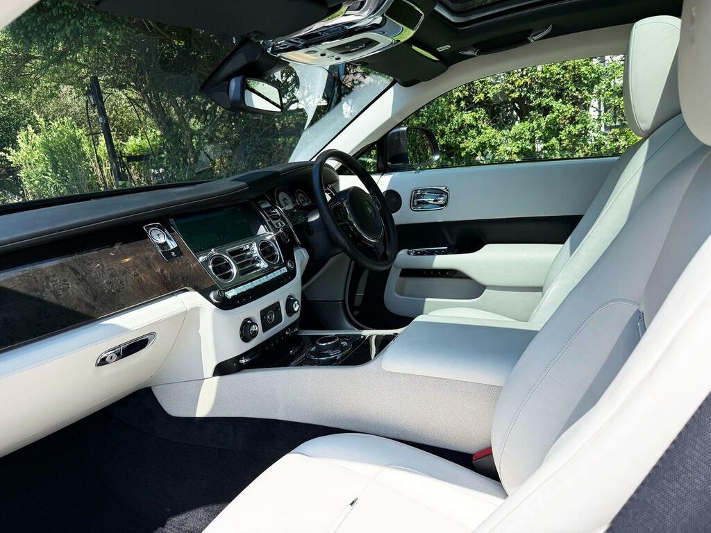 Rolls-Royce Wraith V12 624 Bhp Blue #11