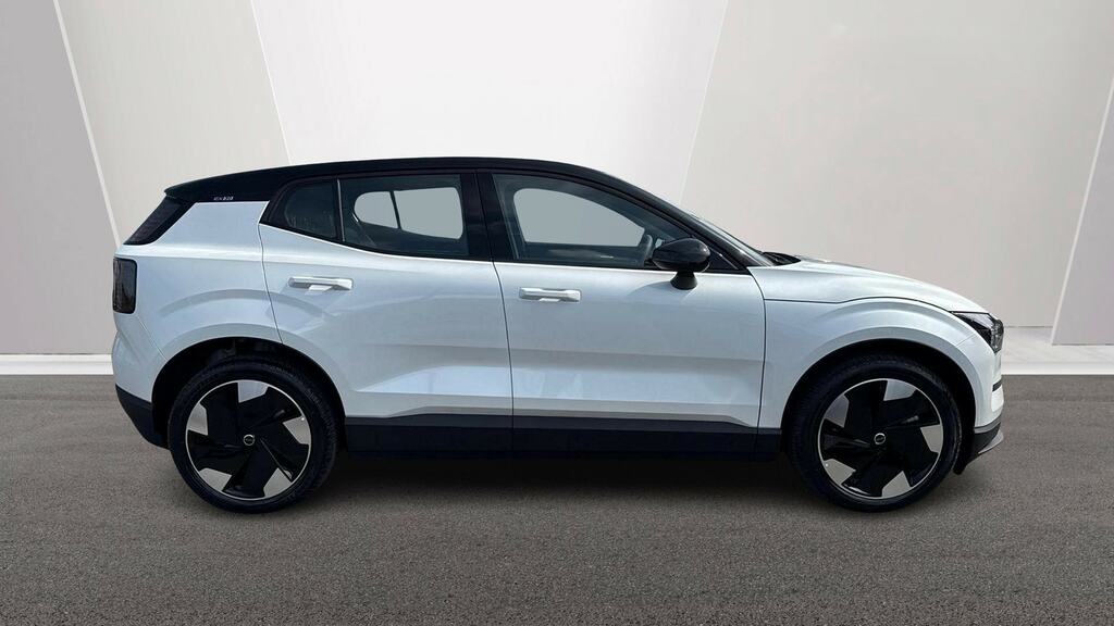 Volvo EX30 200Kw Sm Extended Range Plus 69Kwh MF75YEJ White #3
