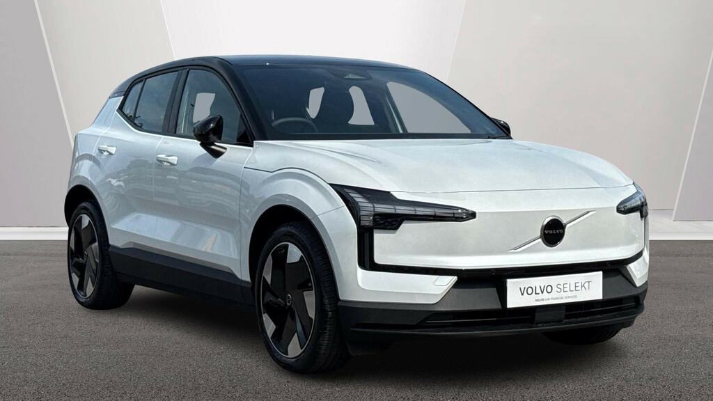 Volvo EX30 200Kw Sm Extended Range Plus 69Kwh White