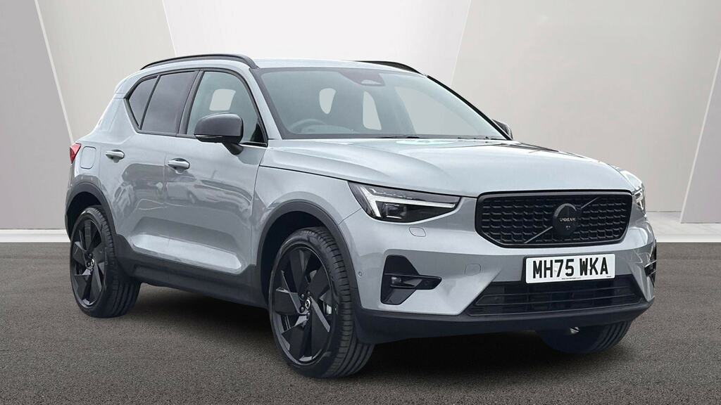Volvo XC40 2.0 B3p Plus Pro Black Edition Grey