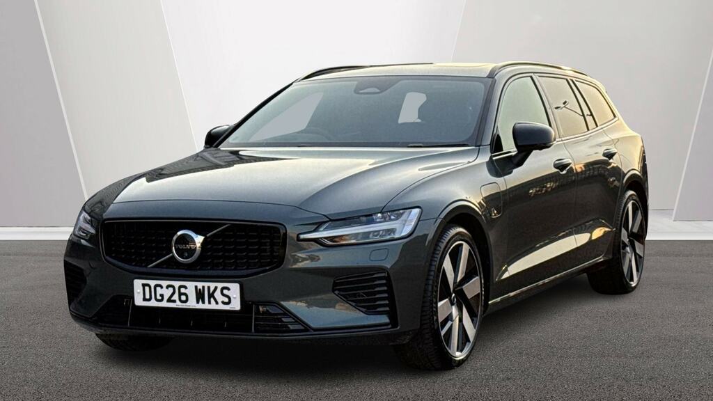 Volvo V60 2.0 T8 455 Phev Ultra Dark Awd DG26WKS Green #6