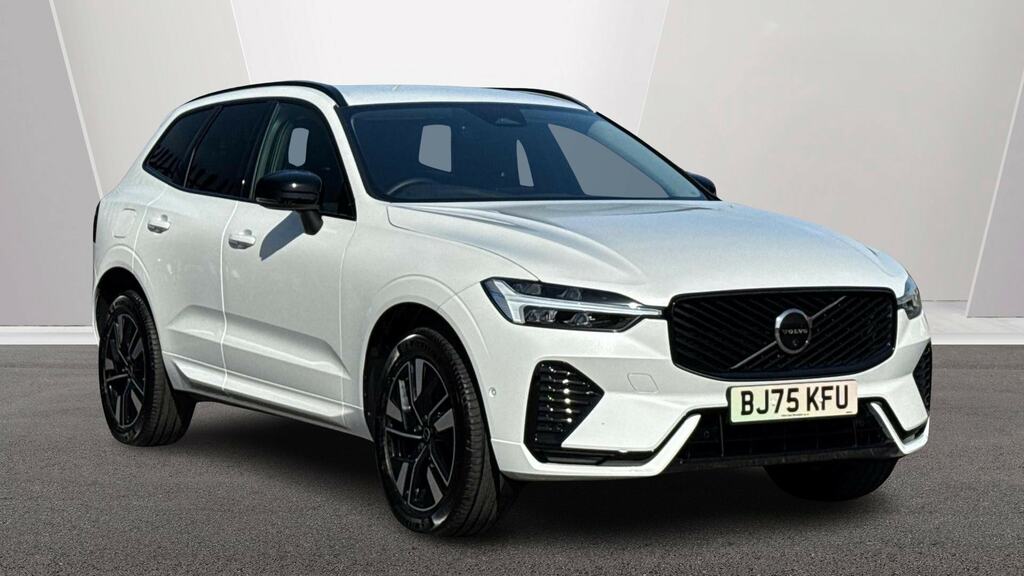 Volvo XC60 2.0 B5p Plus Dark Awd Geartronic White