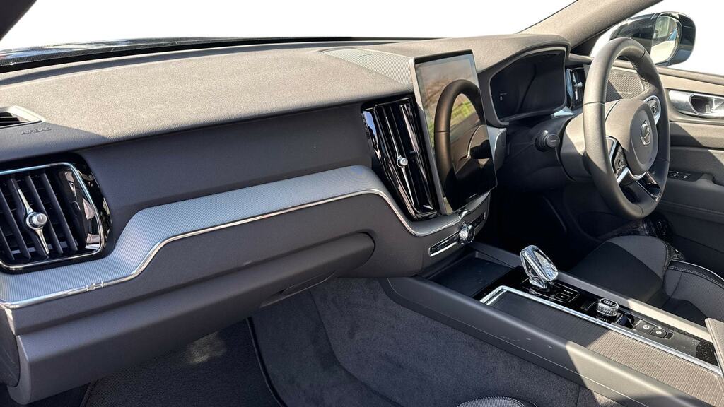 Volvo XC60 2.0 T6 350 Phev Plus Black Ed Awd Geartronic Black #4