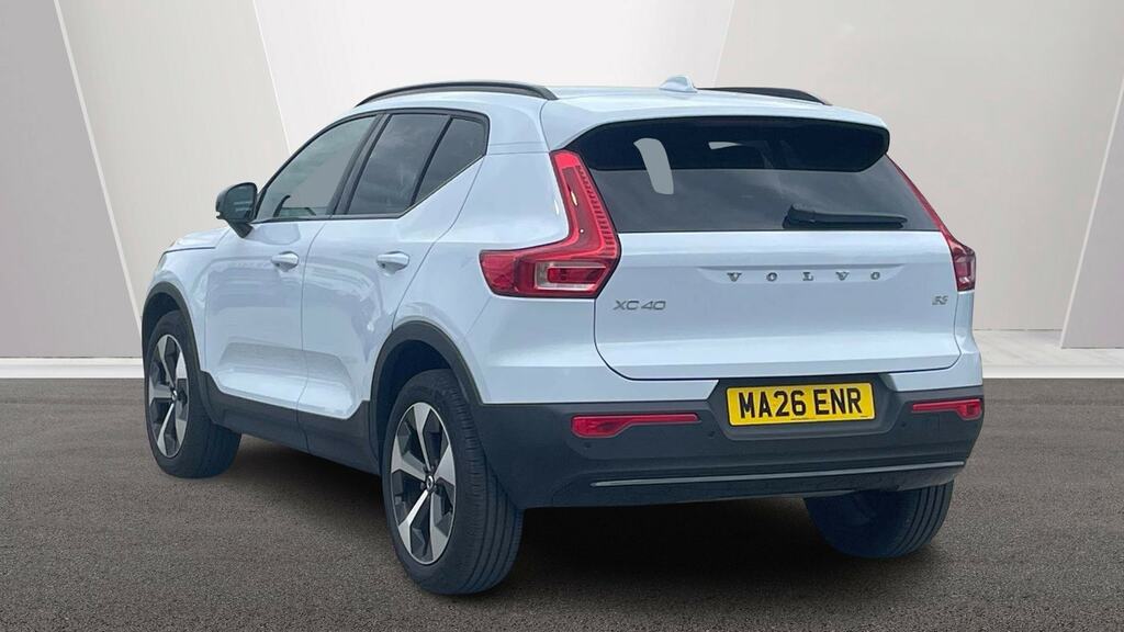 Volvo XC40 2.0 B3p Plus Dark MA26ENR Blue #2