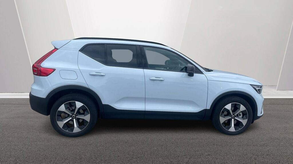Volvo XC40 2.0 B3p Plus Dark MA26ENR Blue #3