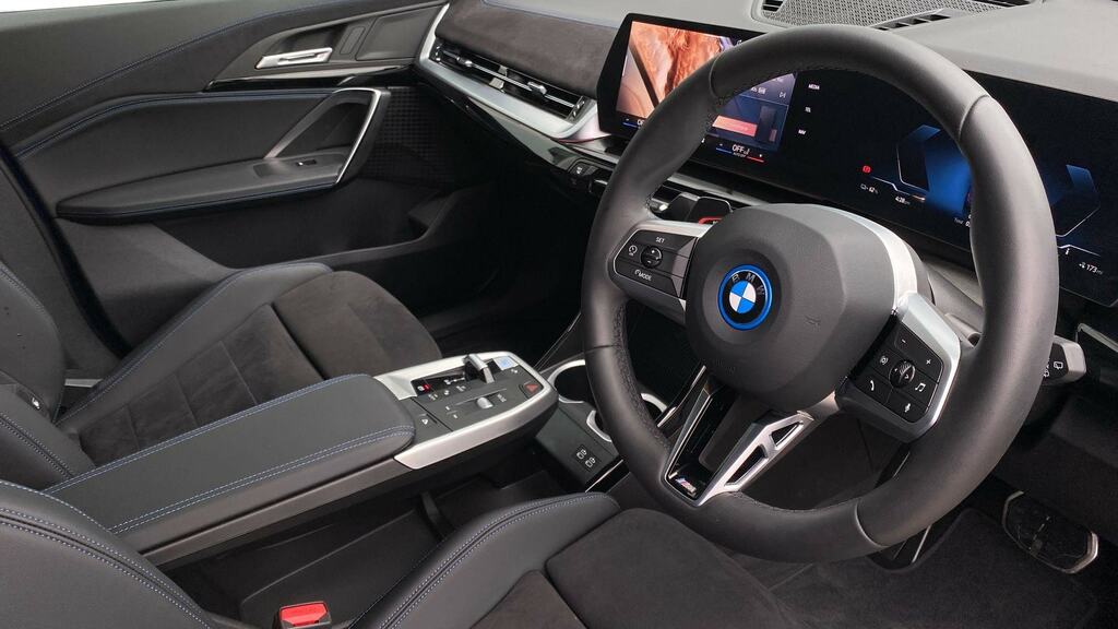 BMW iX1 150Kw Edrive20 Shadow Edition 65Kwh CV26NBX Blue #6