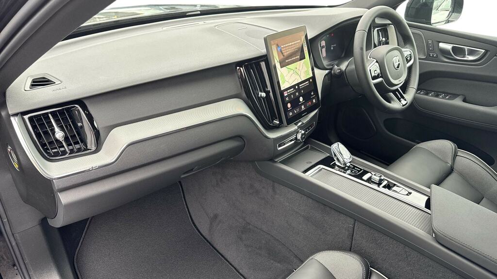Volvo XC60 2.0 T6 350 Phev Plus Black Ed Awd Geartronic PE26YCZ Black #4