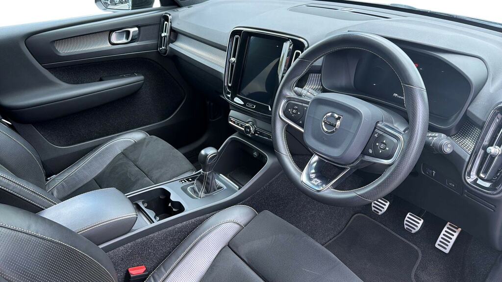 Volvo XC40 1.5 T3 163 R Design DG20VUS Black #5