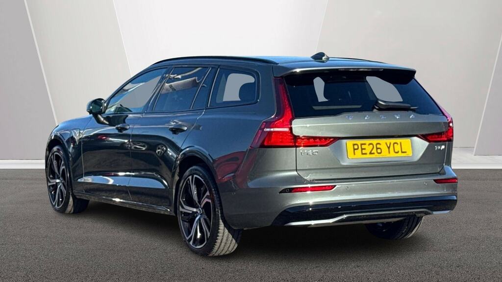Volvo V60 2.0 T8 455 Phev Ultra Dark Awd PE26YCL Green #2