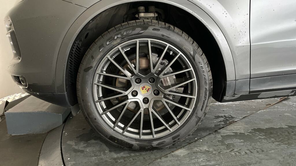 Porsche Cayenne E-hybrid Tiptronic S White #24