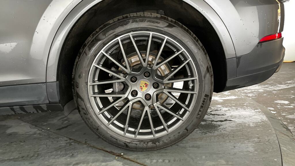 Porsche Cayenne E-hybrid Tiptronic S White #25