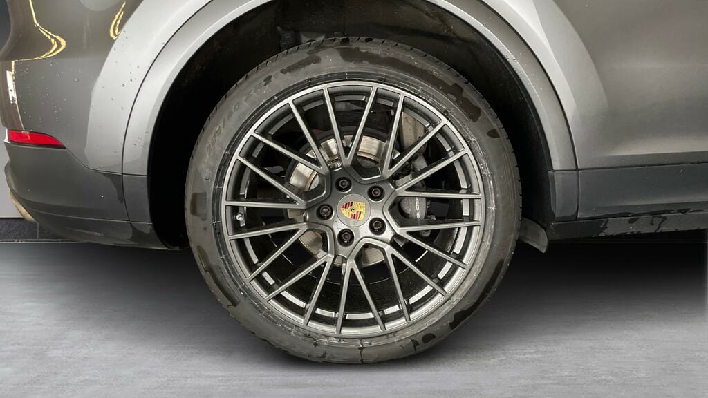 Porsche Cayenne E-hybrid Tiptronic S White #26