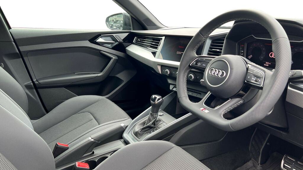 Audi A1 30 Tfsi Black Edition S Tronic Tech Pack Green #6