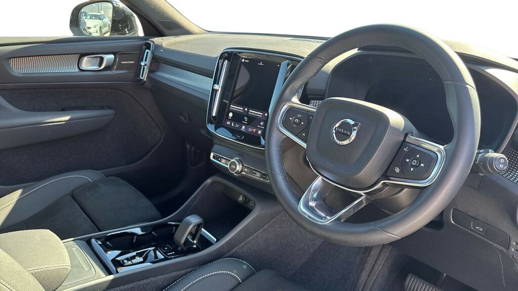 Volvo XC40 2.0 B4p Ultimate Dark KN23VDF Grey #5