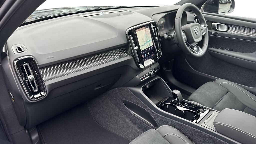 Volvo EX40 325Kw Tm Perf Ultra Black Edition 82Kwh PE26XSR Black #4