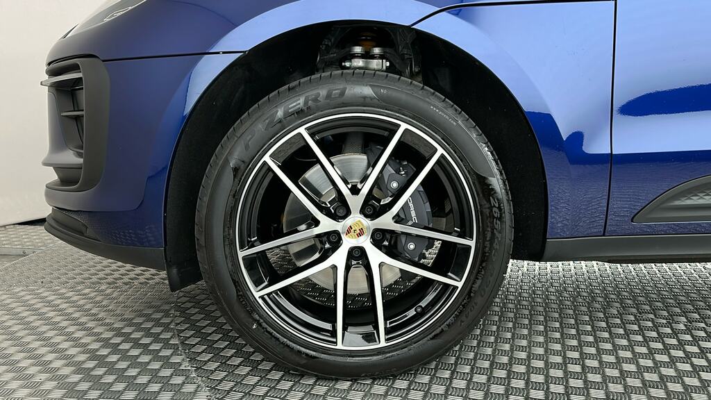 Porsche Macan 5dr Pdk VN26AHG Blue #6