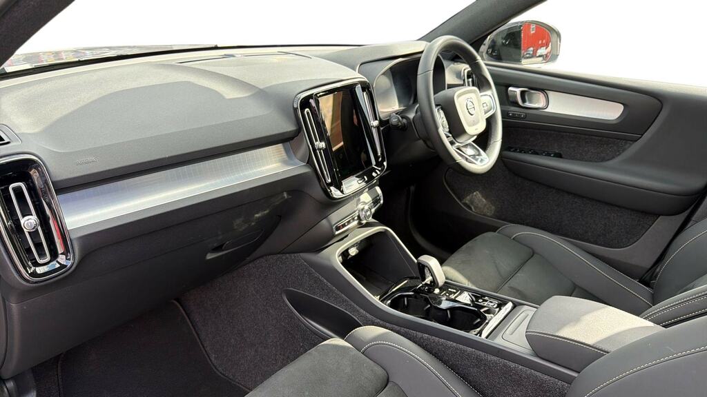 Volvo XC40 2.0 B3p Plus Dark MJ75YFK Silver #4